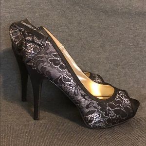 Steve Madden peep toe heels Size 8